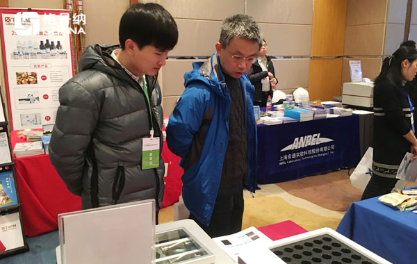 現(xiàn)場用戶與格丹納工程師進行多層次交流