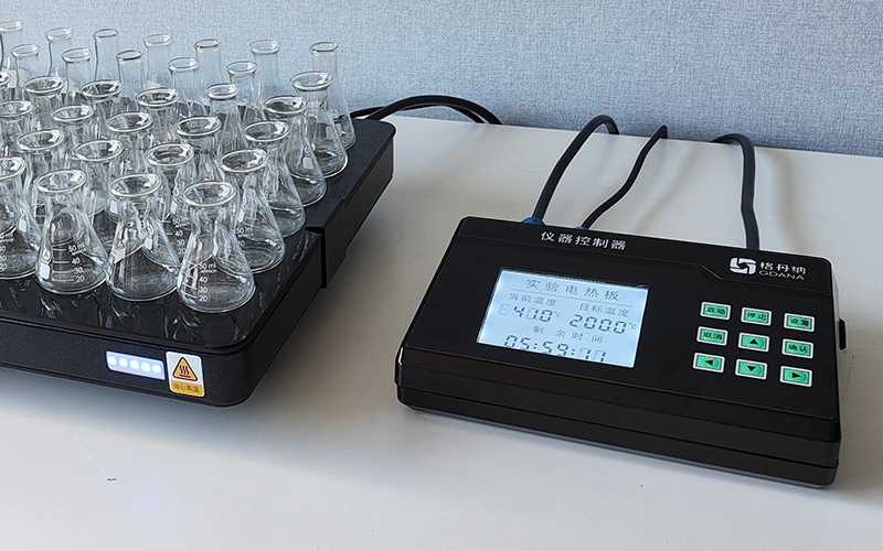 陶瓷加熱板：實(shí)驗(yàn)室加熱的高效解決方案